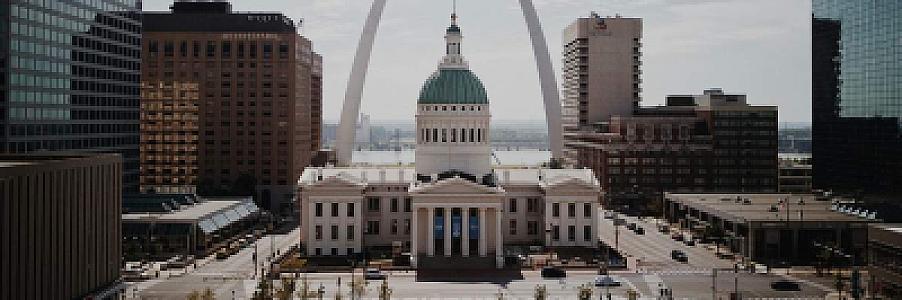 Private Jet to St. Louis: Spirit vs. Lambert Airport Guide
