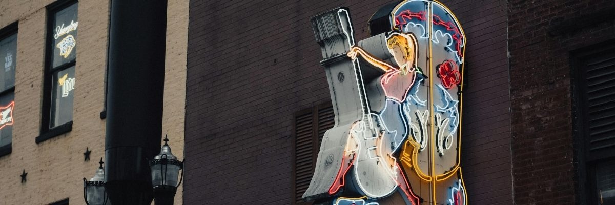 How Much Does It Cost to Fly Private to Nashville International Airport