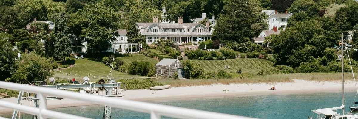 Private Jet to Martha's Vineyard in August 2026: How to Navigate MVY Peak Season