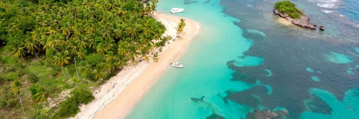 The Gateway to the Americas: A Guide to Private Jet Travel to Miami