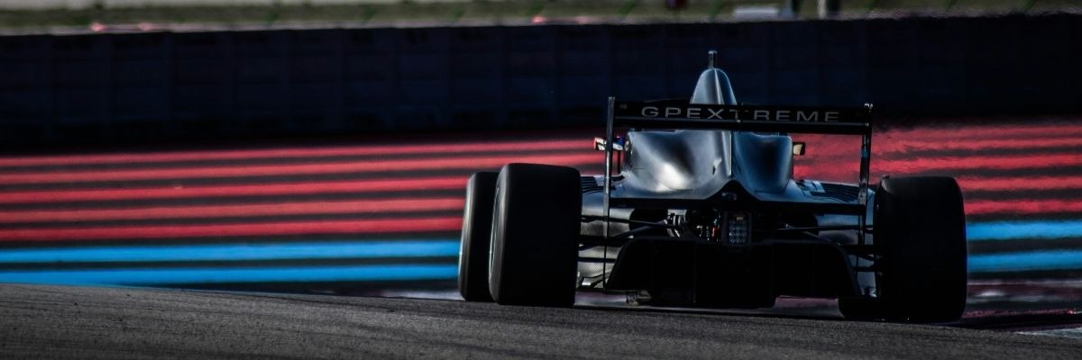 F1 Las Vegas 2026 Private Jet Guide: Henderson vs LAS for Race Week