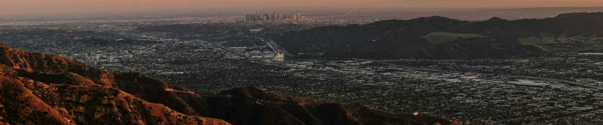 Van Nuys Airport Private Jet Guide for Los Angeles