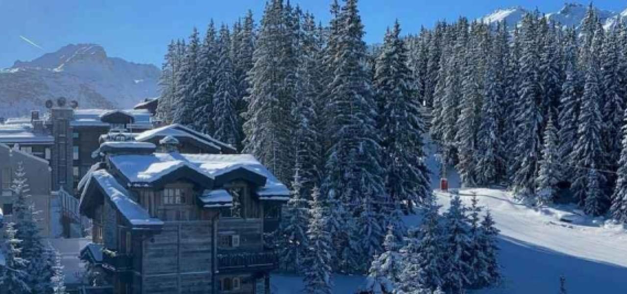 Private Jet to Courchevel: Winter 2026–27 Planning