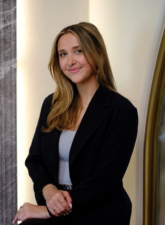 Zoë Boismenu, Creative Director at Amalfi Jets
