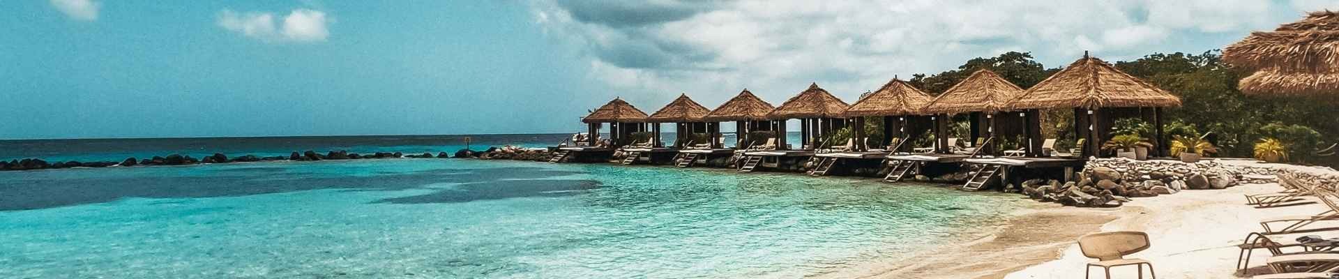 Private Jet to Aruba: AUA Charter Guide for November 2026