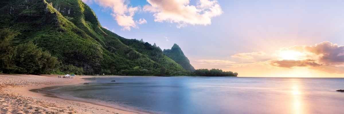 Private Jet Los Angeles to Hawaii: The 2026 Overwater Charter Guide